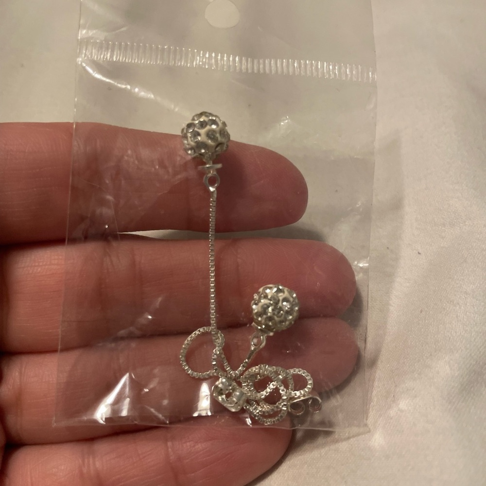 Drop earrings